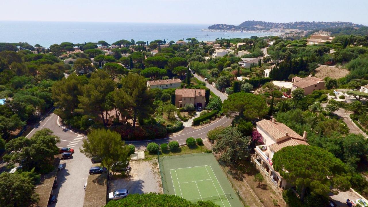 Hôtel du Parc Cavalaire-sur-Mer Exterior foto